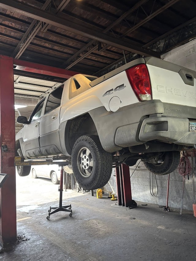 Sexton Automotive, LLC photo 4