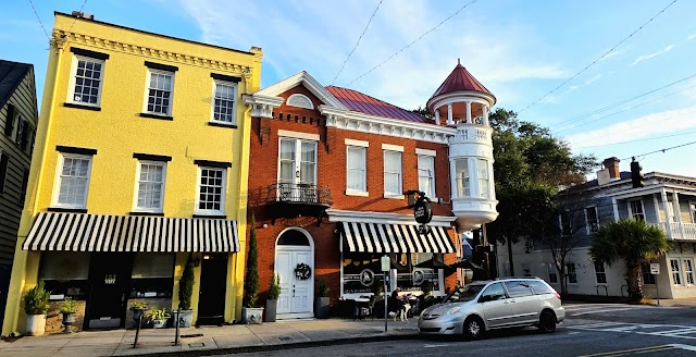 Shine Salon Savannah photo 4