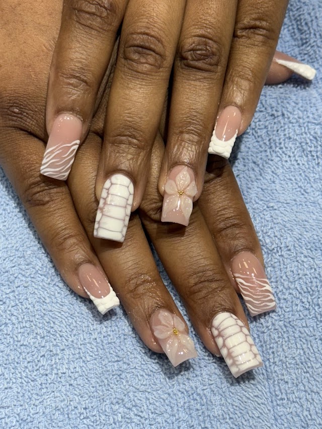 Signature Nails & Spa photo 2
