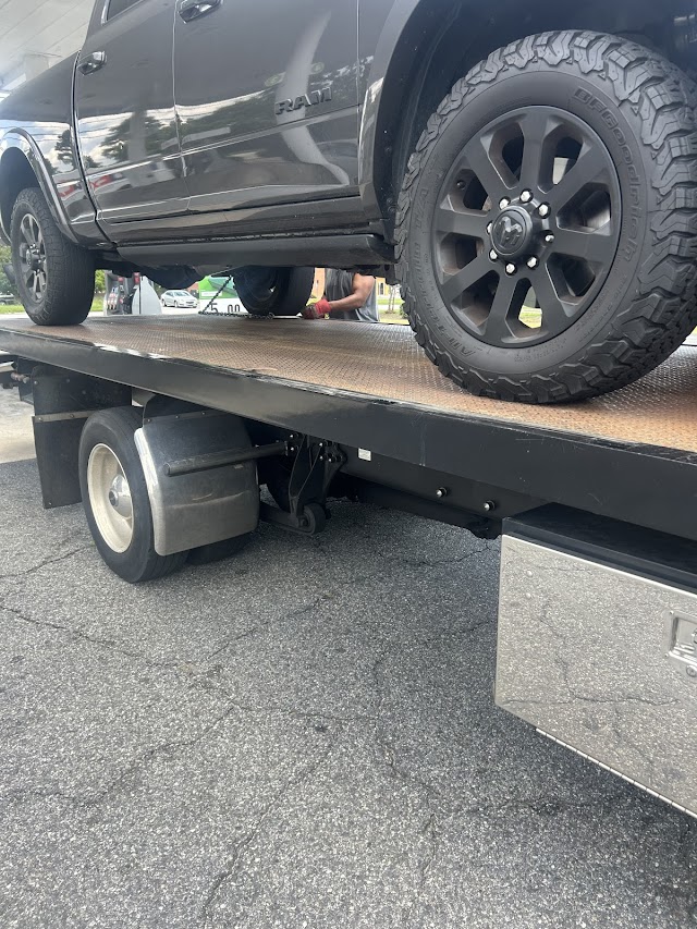Solutions Towing & Recovery photo 2