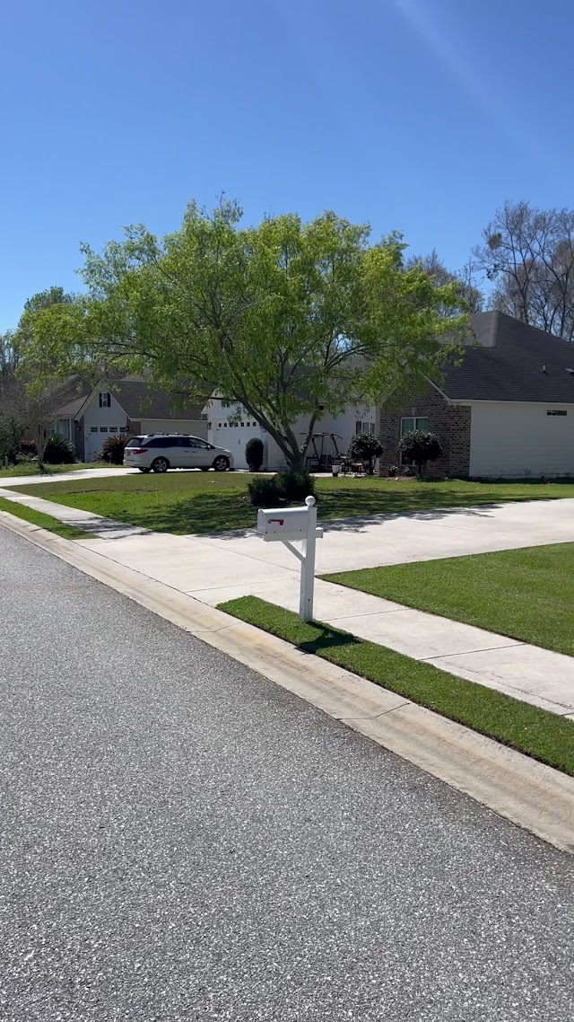 South Georgia Lawn Care photo 3