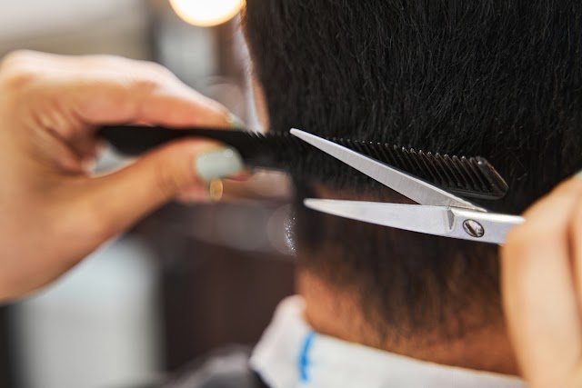 Southern Fine Lines Barber Shop & Hair Salon photo 2