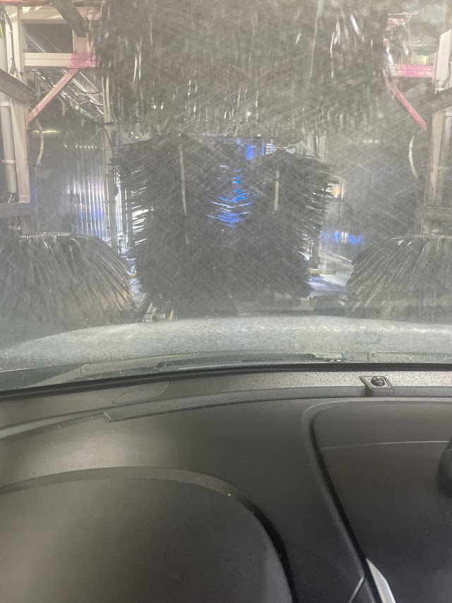 Spiffy's Car Wash photo 4