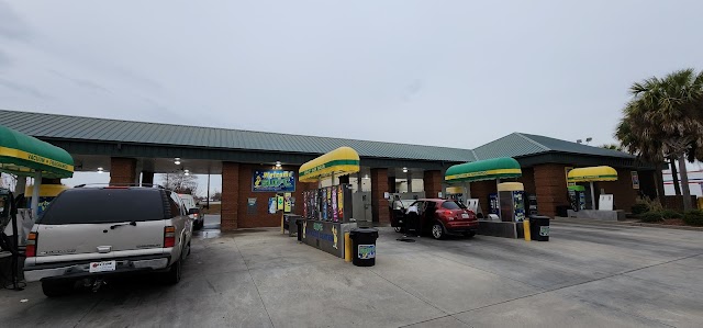 Splash Zone Car Wash photo 4