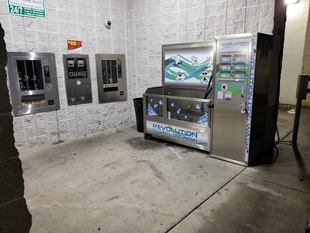 Splash Zone Car Wash photo 4