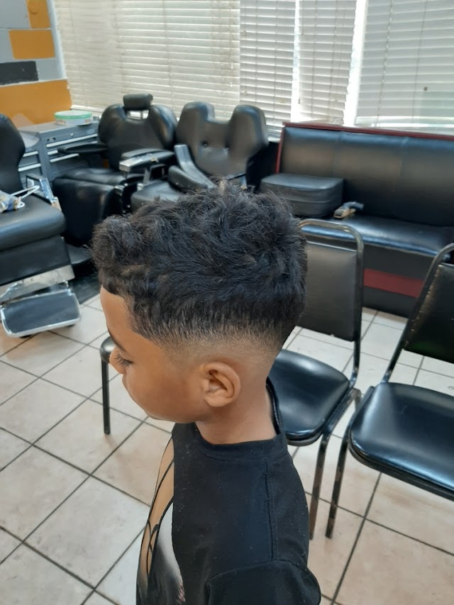 Stay Fresh Barbershop & Salon photo 4