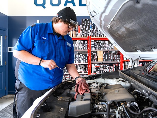 Strickland Brothers 10 Minute Oil Change photo 2