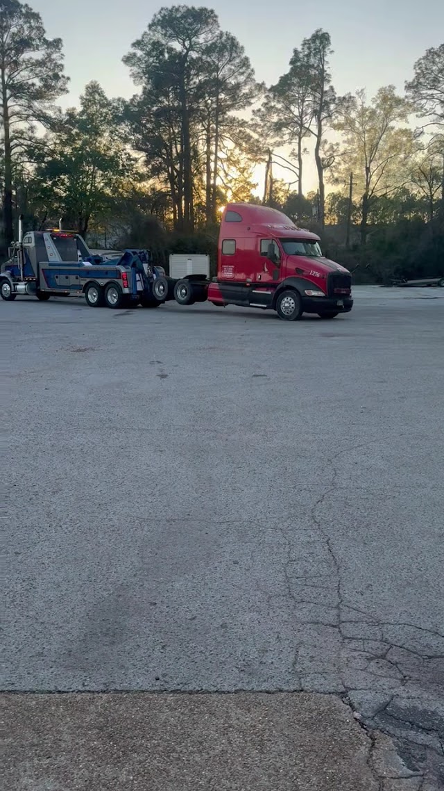 Strums Elite Towing & Recovery photo 3