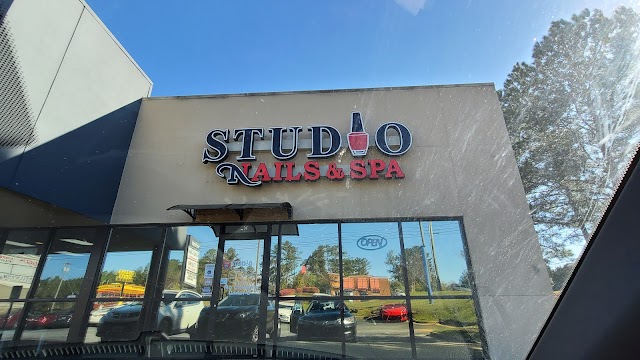 Studio Nails & Spa photo 2