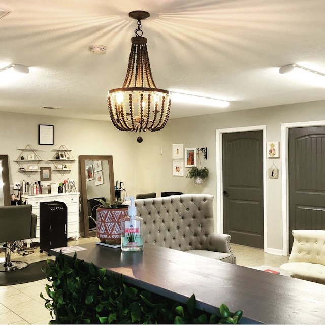 Sugar & Comb Salon photo 3