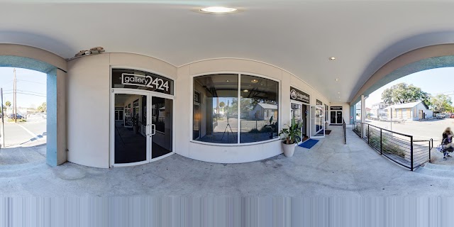SugarBare Sugaring and Wax Studio photo 4