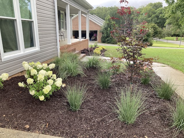 Sweetbriar Gardens Landscape Design & Maintenance