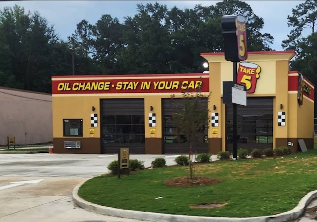 Take 5 Oil Change photo 3