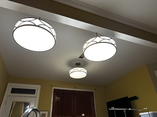 The Electrician photo 2