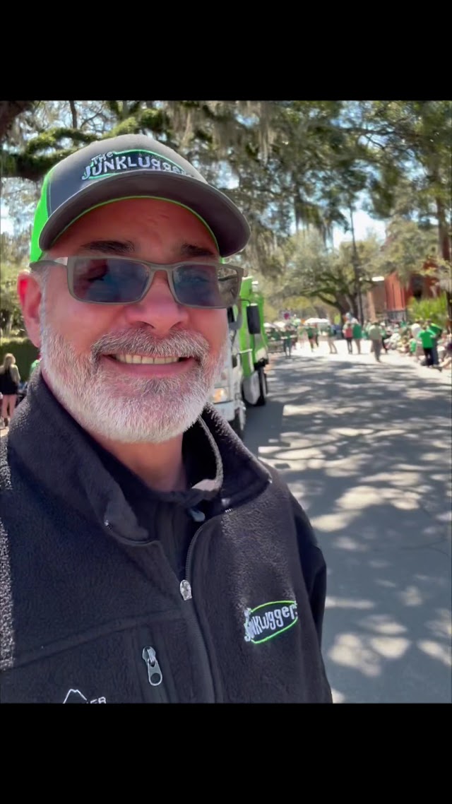 The Junkluggers of Savannah photo 3
