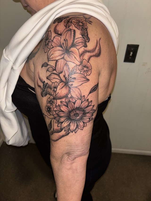 The Laboratory Tattoos & More photo 4