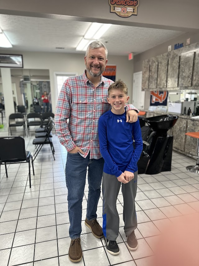 The Plainsman Barbershop photo 4