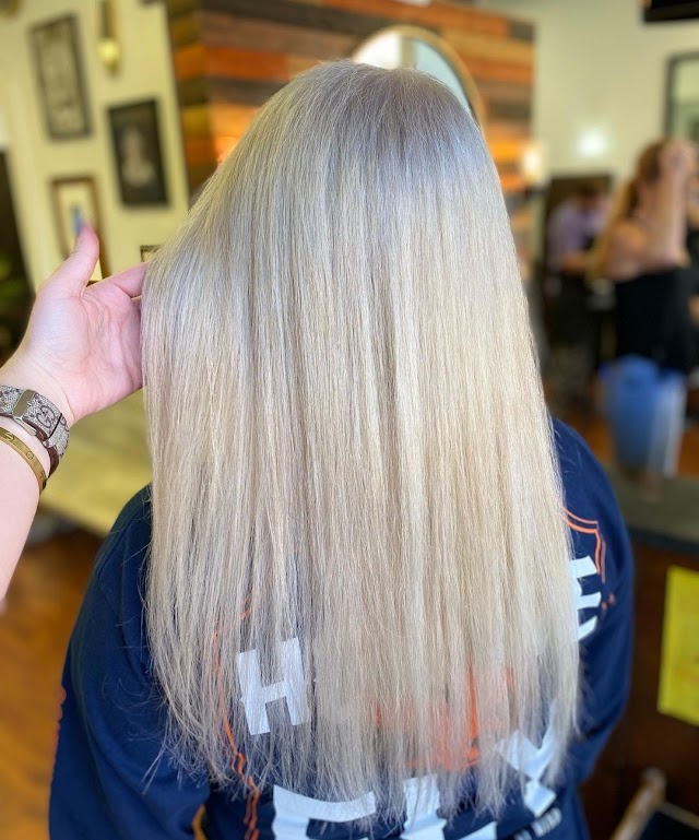 Tiger Lily Salon photo 4