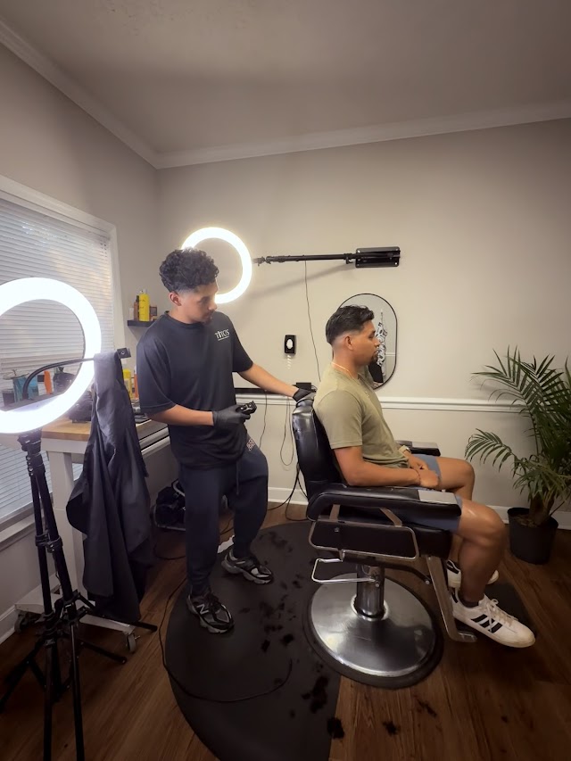 Tito's Professional Barbershop photo 4