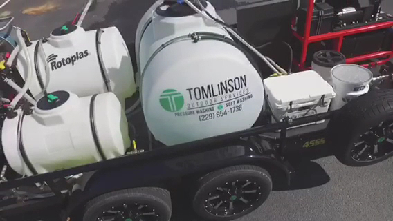 Tomlinson Outdoor Washing photo 3