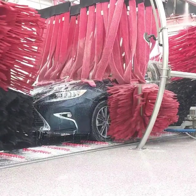 Tommy's Express® Car Wash photo 3