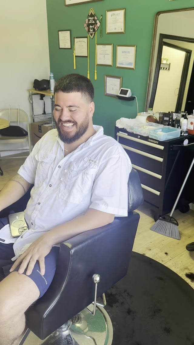 Tonsor Barbershop photo 3