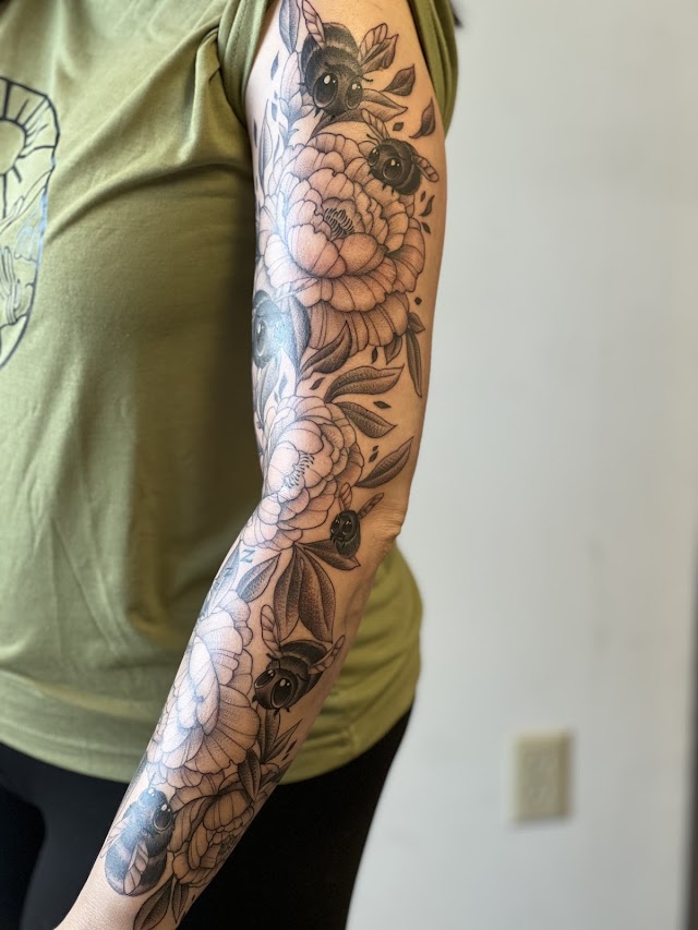 Tooth & Nail Tattoo Parlour photo 2