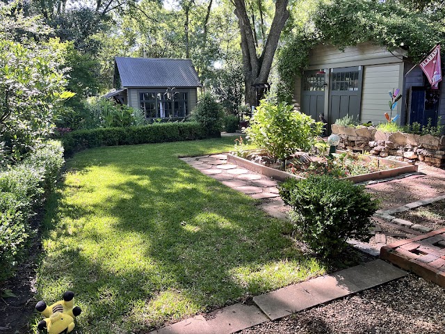 Top Notch Lawns photo 2