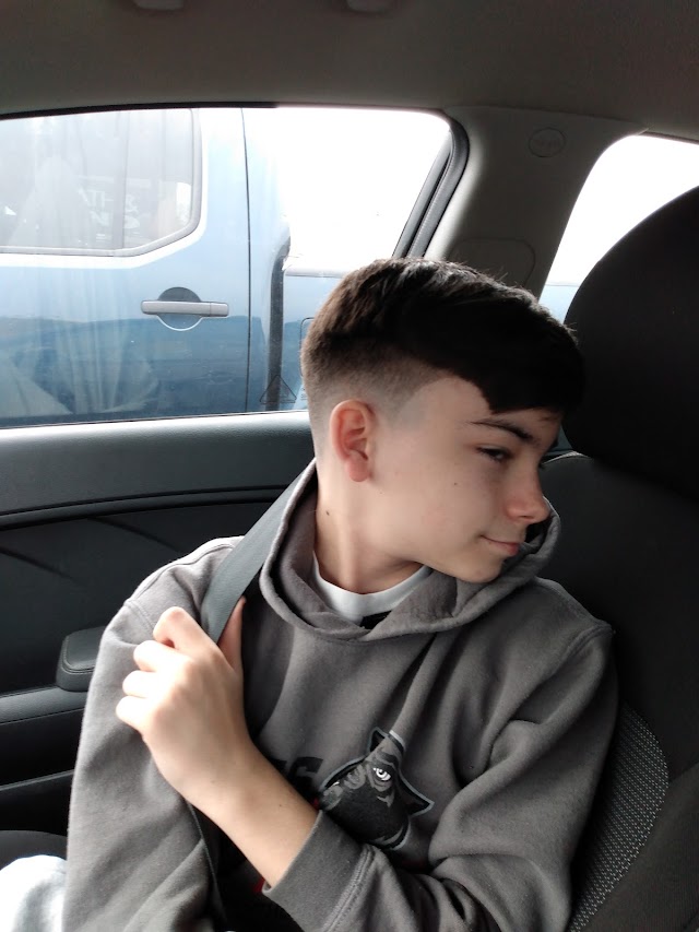Top of the Line Barbershop photo 4