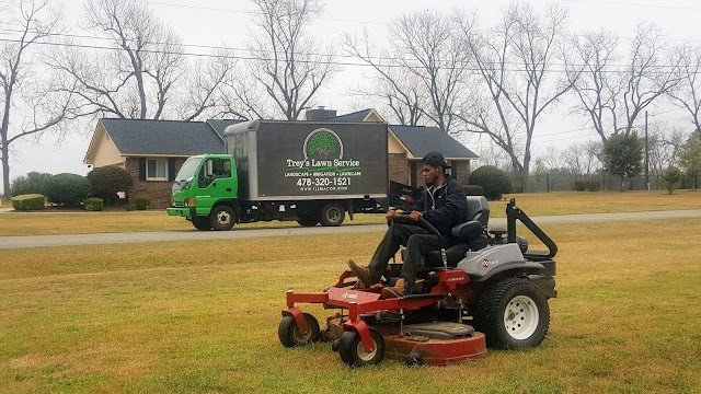 Trey's Lawn Service