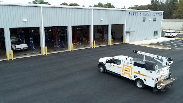 Tuscaloosa Ford Quicklane Truck Center photo 2