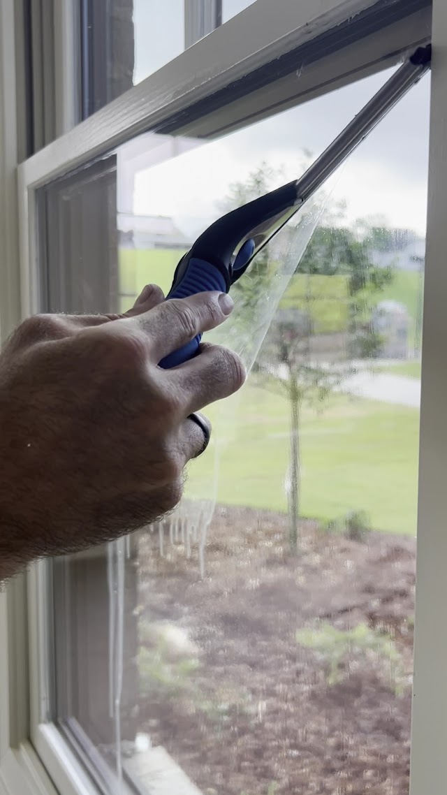Tuskaloosa Window Cleaning photo 3