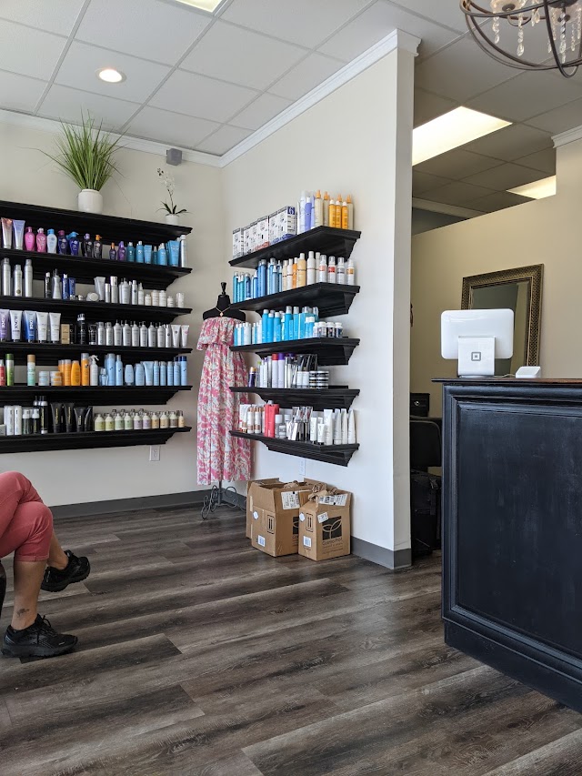 Twisted Scissors Salon photo 4