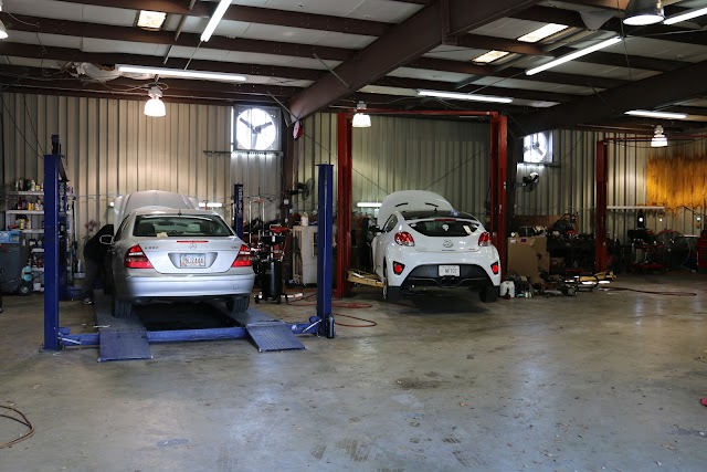 Two Nuts and a Bolt Garage photo 3