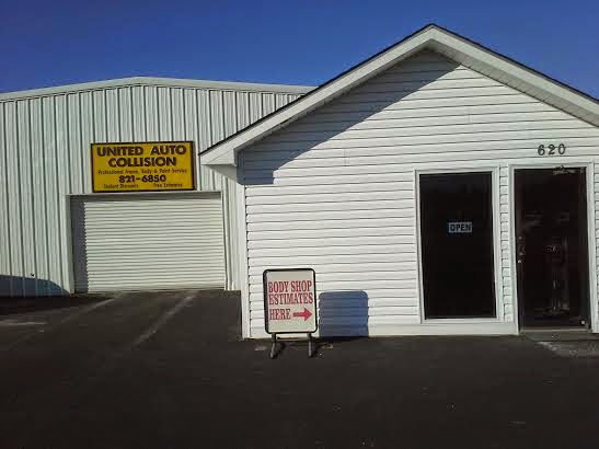 UNITED AUTO COLLISION photo 4