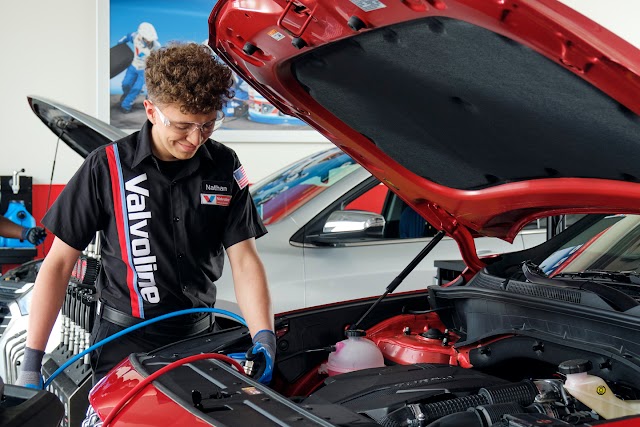 Valvoline Instant Oil Change photo 3