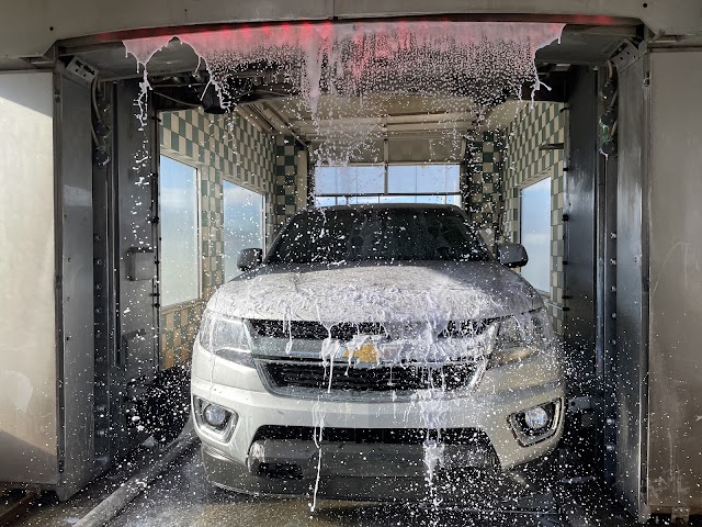 Whip Wash Car Wash photo 2