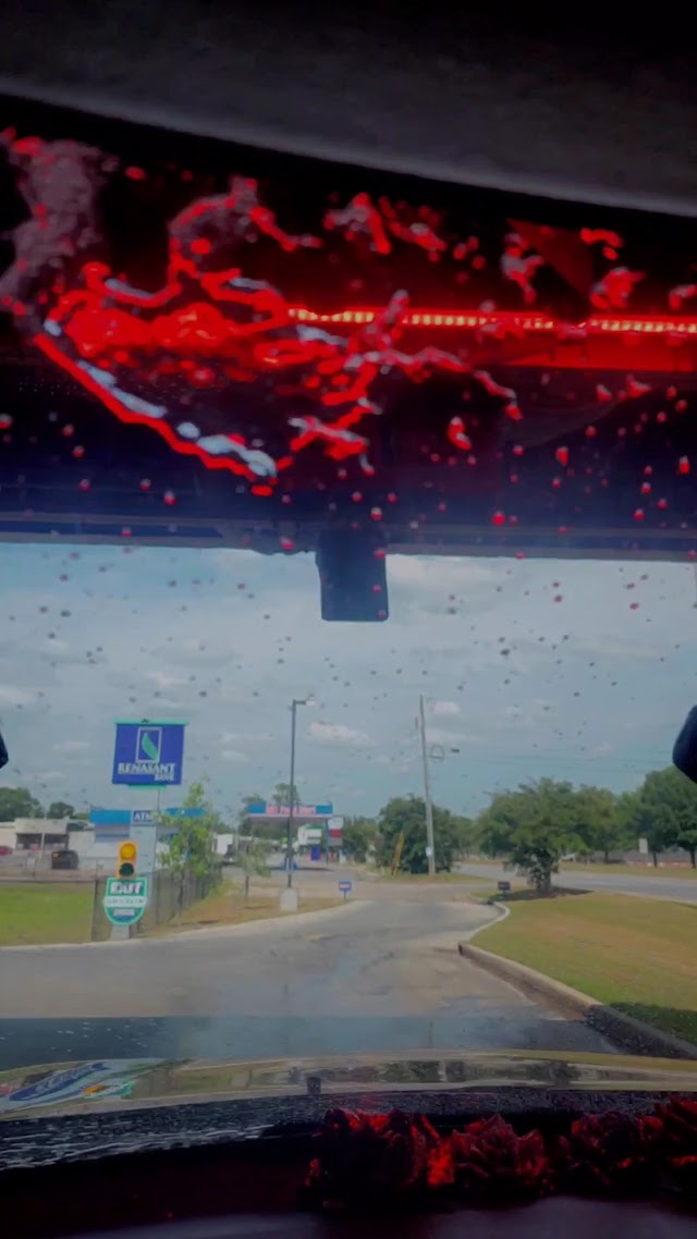 Whistle Express Car Wash photo 3